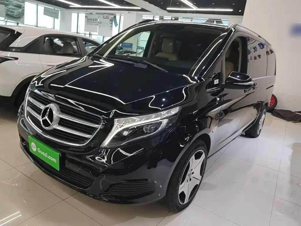 Mercedes-Benz V-Class — фото 2