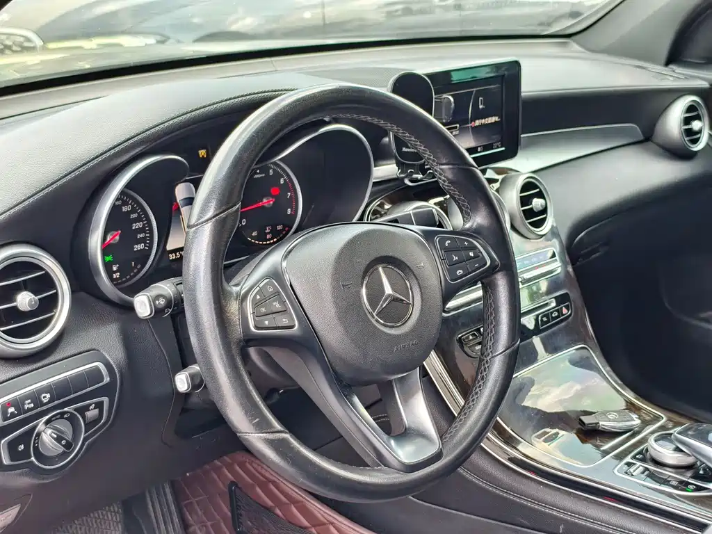 Mercedes-Benz GLC — фото 4