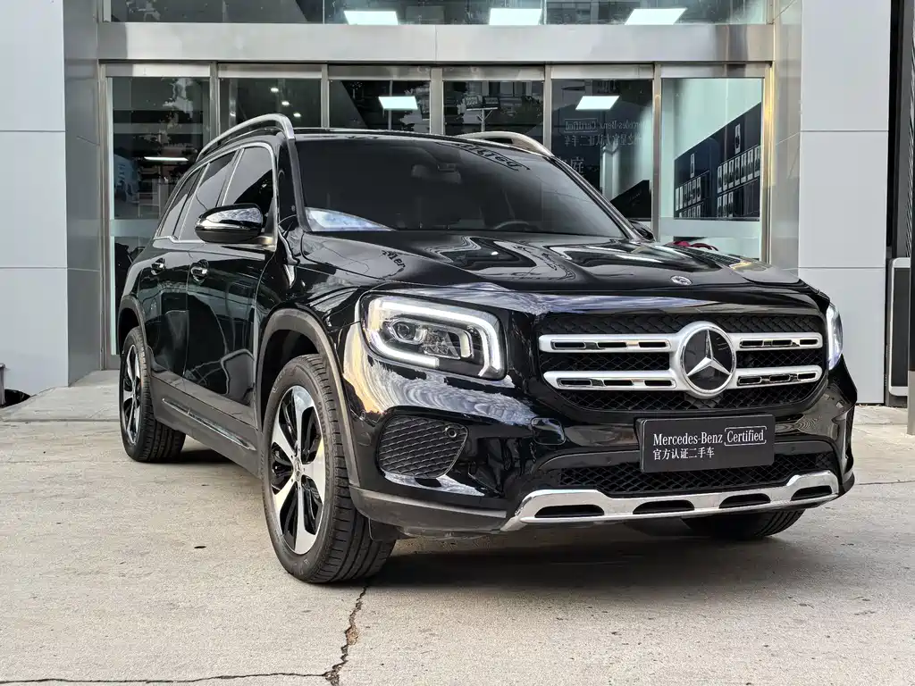 Mercedes-Benz GLB — фото 3