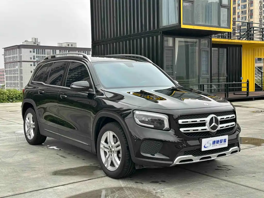 Mercedes-Benz GLB — фото 3