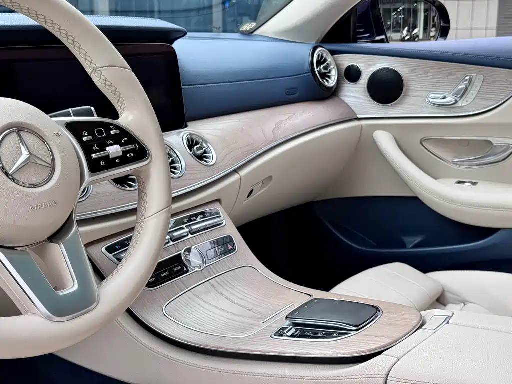Mercedes-Benz E-Class (Import) — фото 9