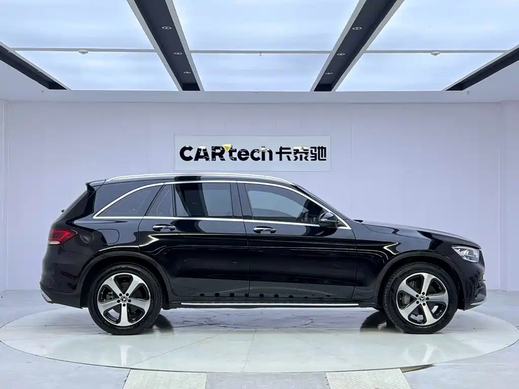 Mercedes-Benz GLC — фото 6