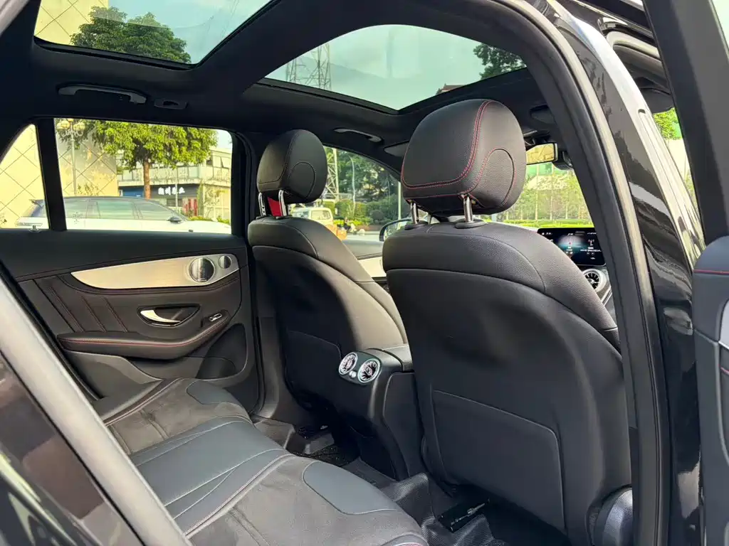 Mercedes-Benz GLC AMG — фото 18