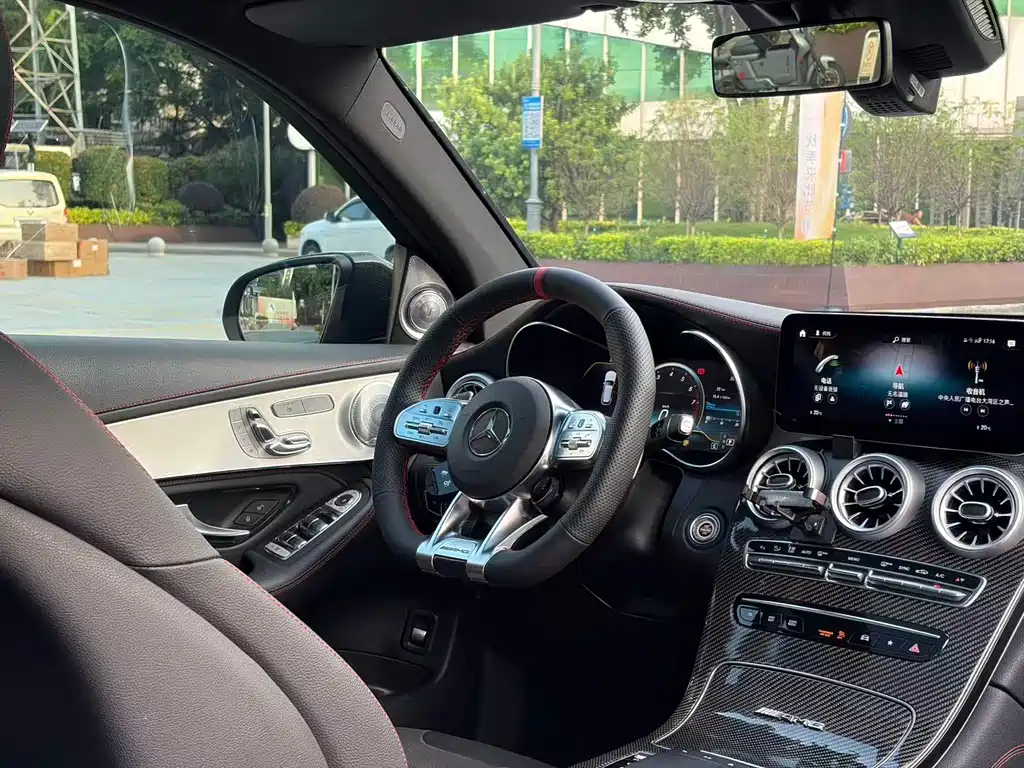 Mercedes-Benz GLC AMG — фото 19