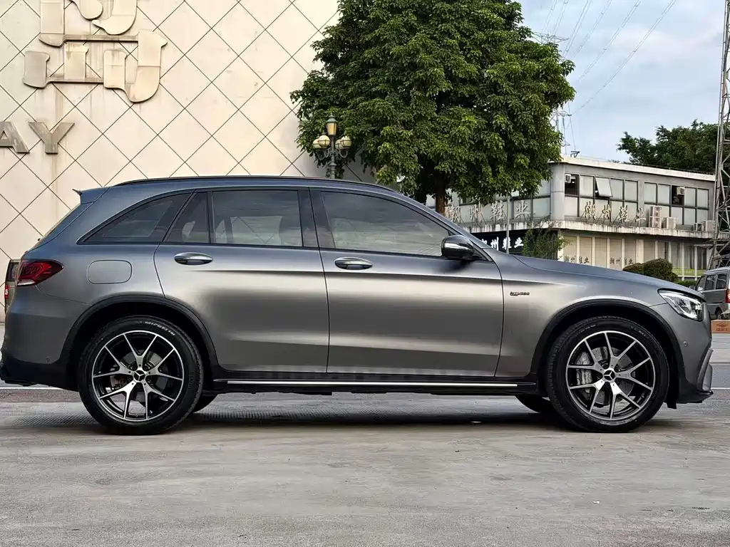 Mercedes-Benz GLC AMG — фото 6