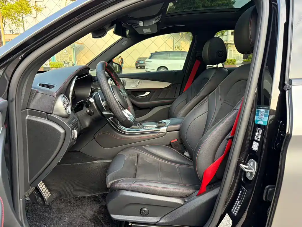 Mercedes-Benz GLC AMG — фото 10