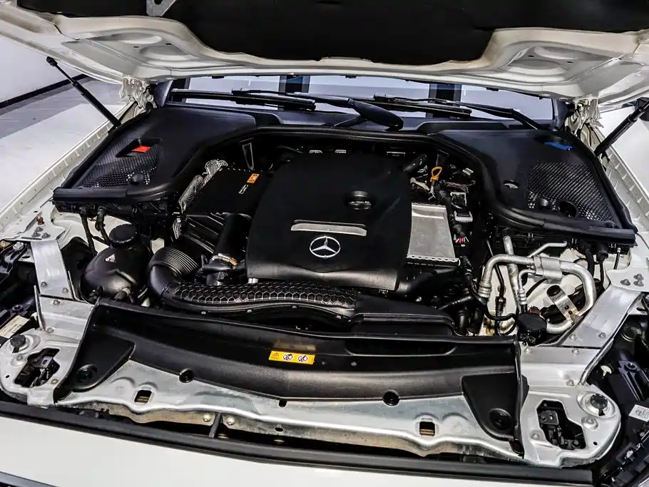 Mercedes-Benz E-Class (Import) — фото 32
