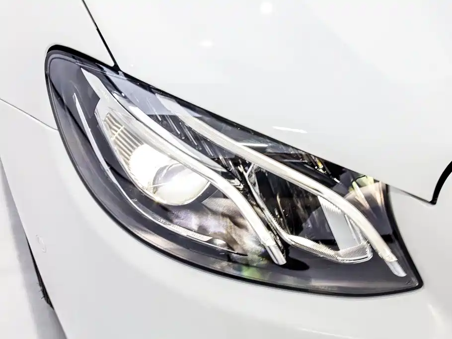 Mercedes-Benz E-Class (Import) — фото 30