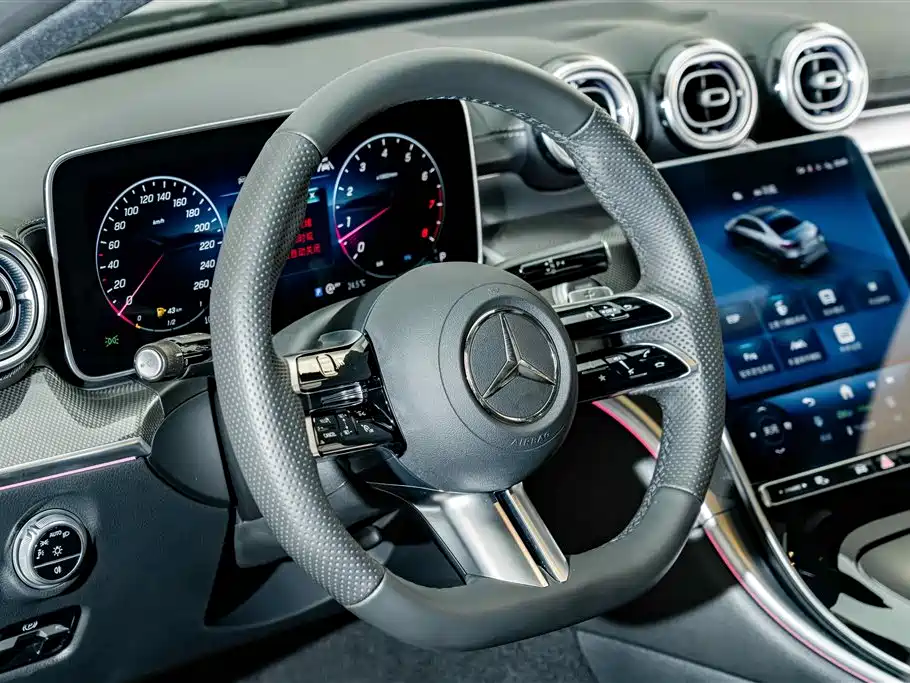 Mercedes-Benz C-Class — фото 11