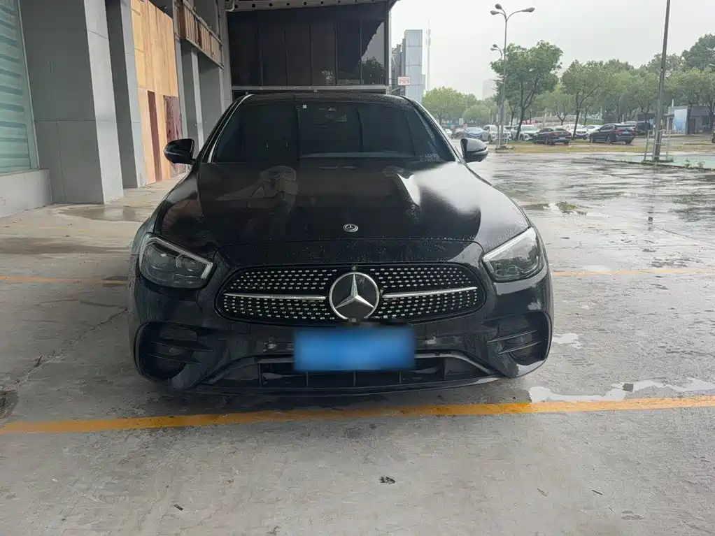 Mercedes-Benz E-Class (Import) — фото 11