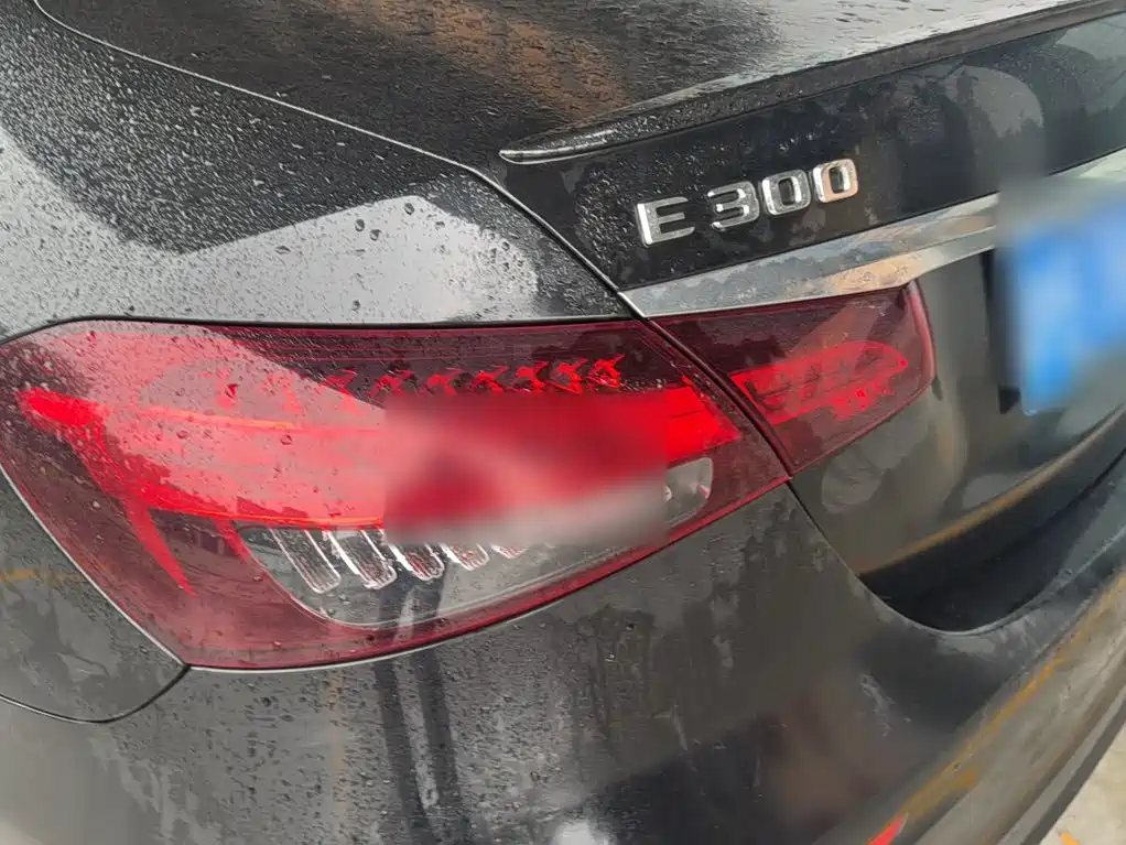 Mercedes-Benz E-Class (Import) — фото 17