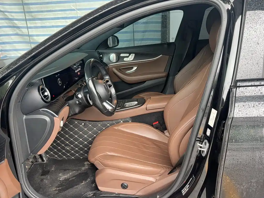 Mercedes-Benz E-Class (Import) — фото 18