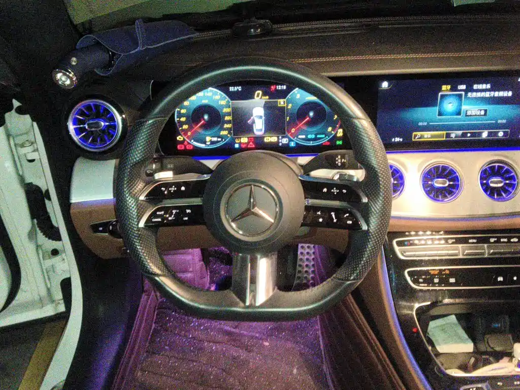 Mercedes-Benz E-Class (Import) — фото 11