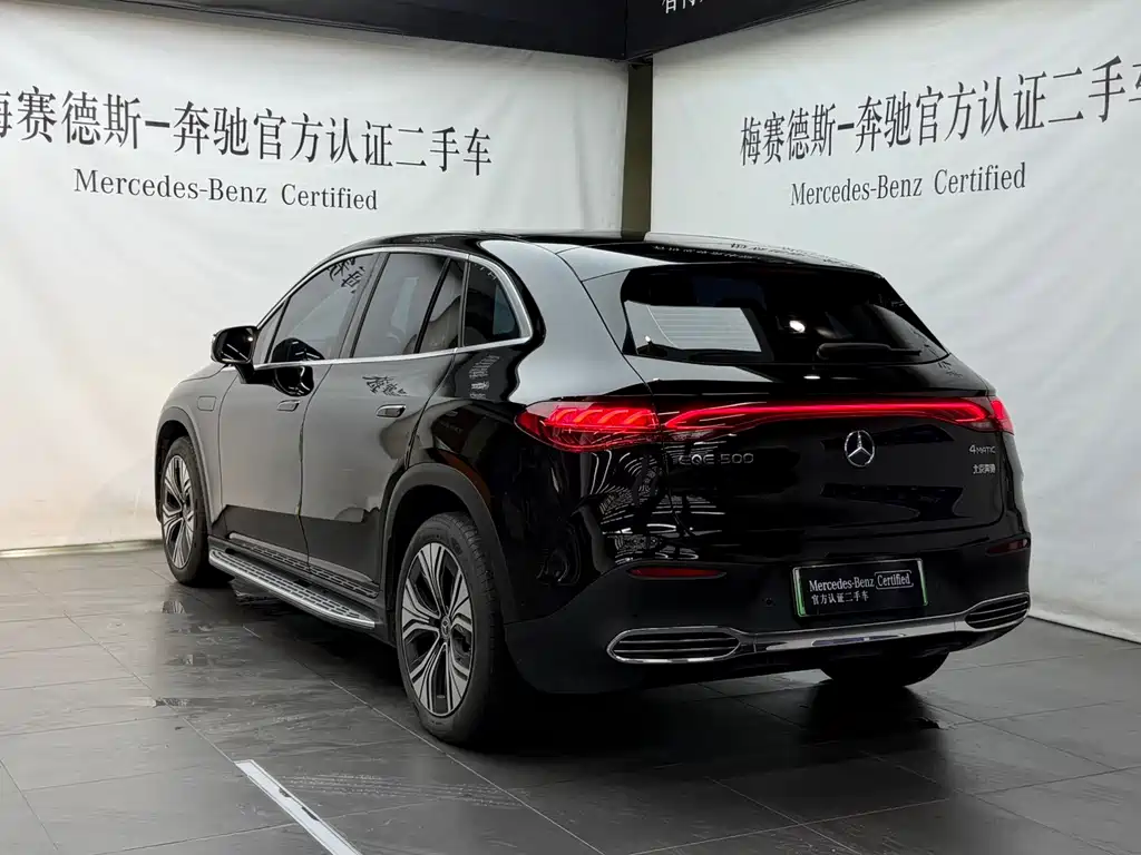 Mercedes-Benz EQE SUV — фото 8