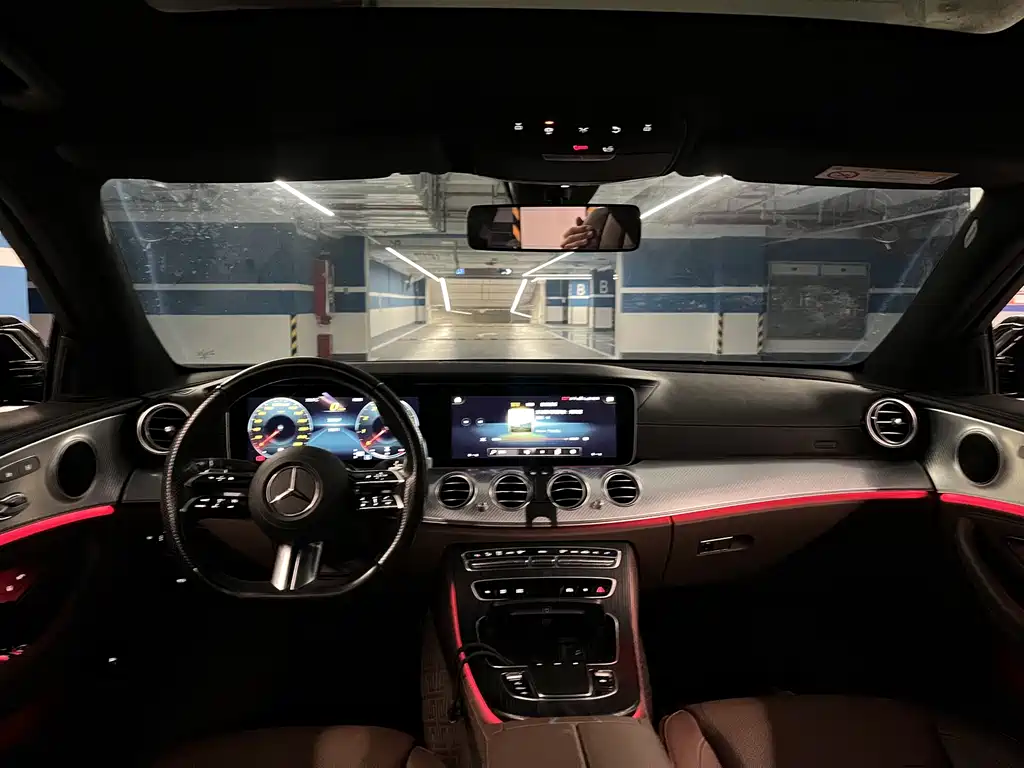 Mercedes-Benz E-Class — фото 19