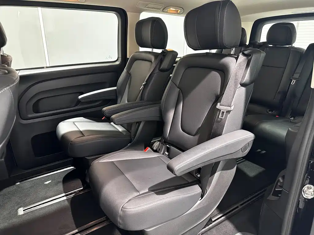 Mercedes-Benz Vito — фото 13