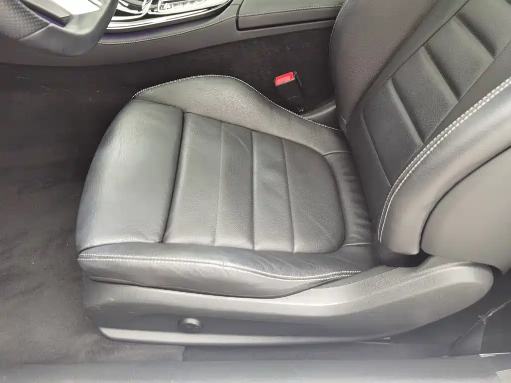 Mercedes-Benz E-Class (Import) — фото 20