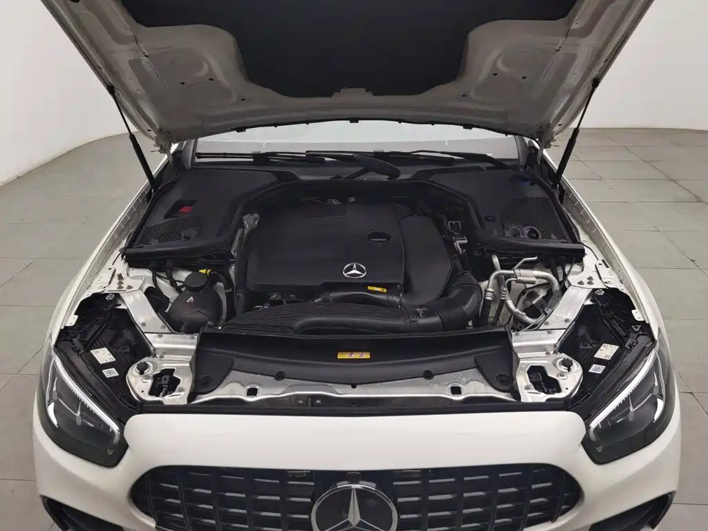 Mercedes-Benz E-Class (Import) — фото 6