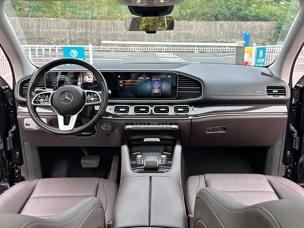 Mercedes-Benz GLE (Import) — фото 11