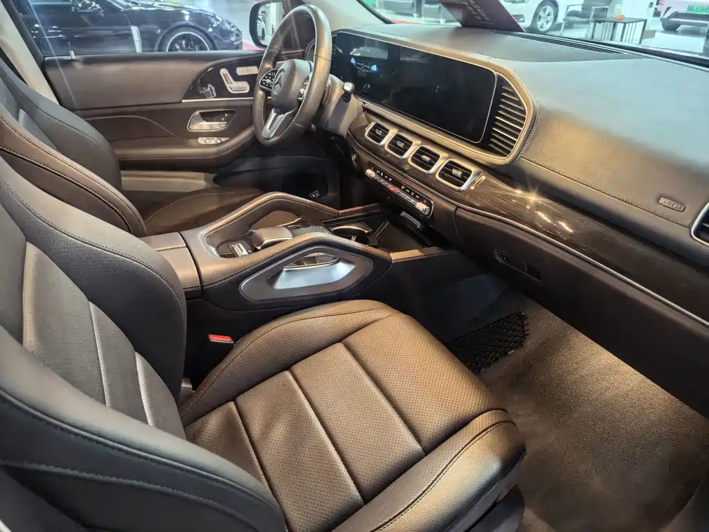 Mercedes-Benz GLE (Import) — фото 8