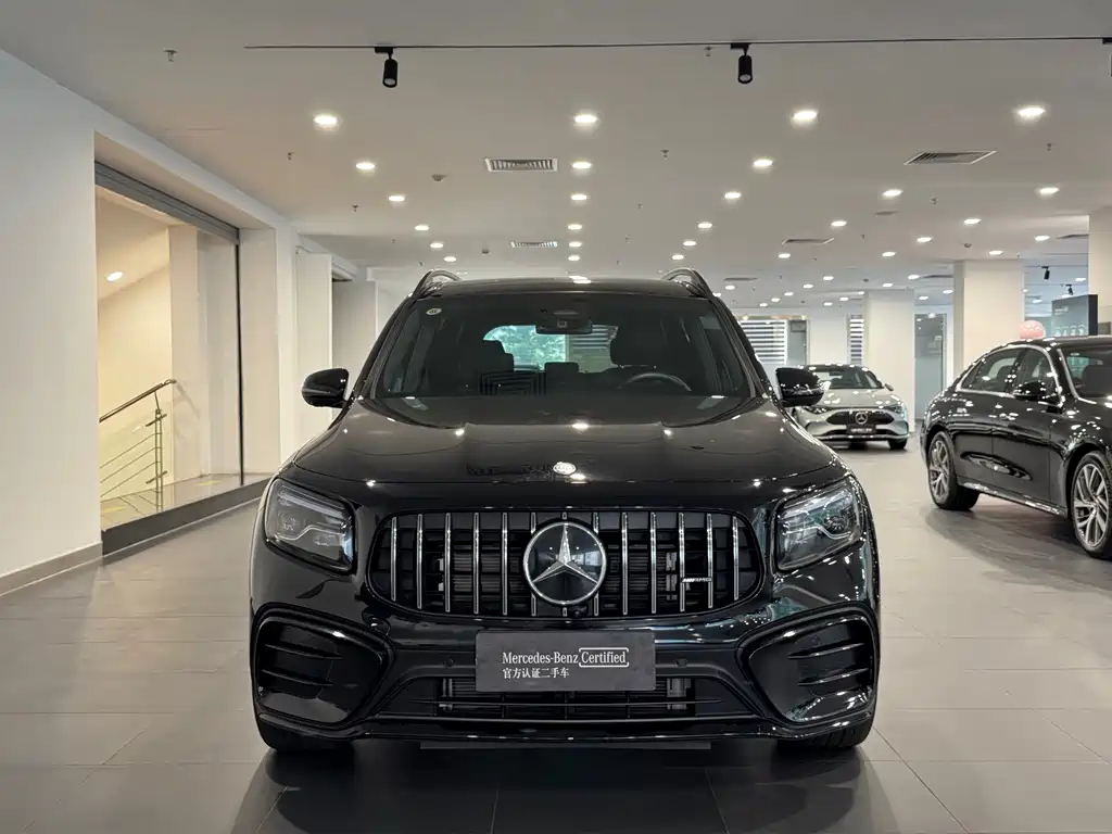 Mercedes-Benz GLB AMG — фото 3