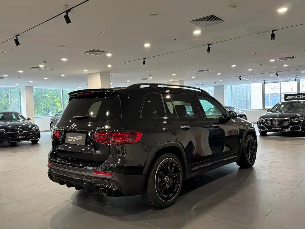 Mercedes-Benz GLB AMG — фото 4