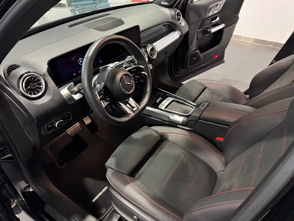 Mercedes-Benz GLB AMG — фото 8
