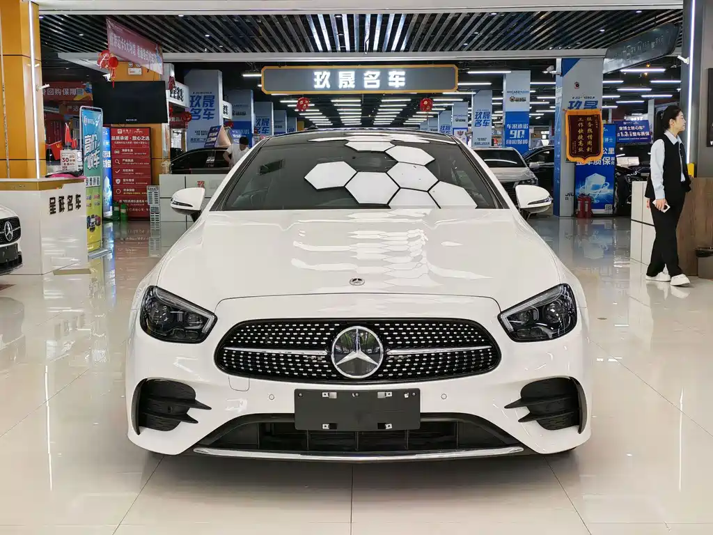 Mercedes-Benz E-Class (Import) — фото 2