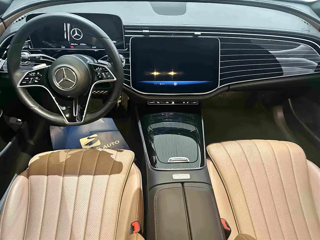 Mercedes-Benz E-Class — фото 15