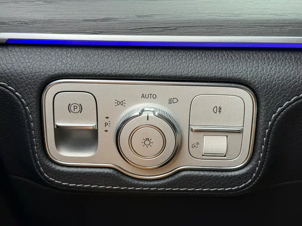 Mercedes-Benz GLE (Import) — фото 17