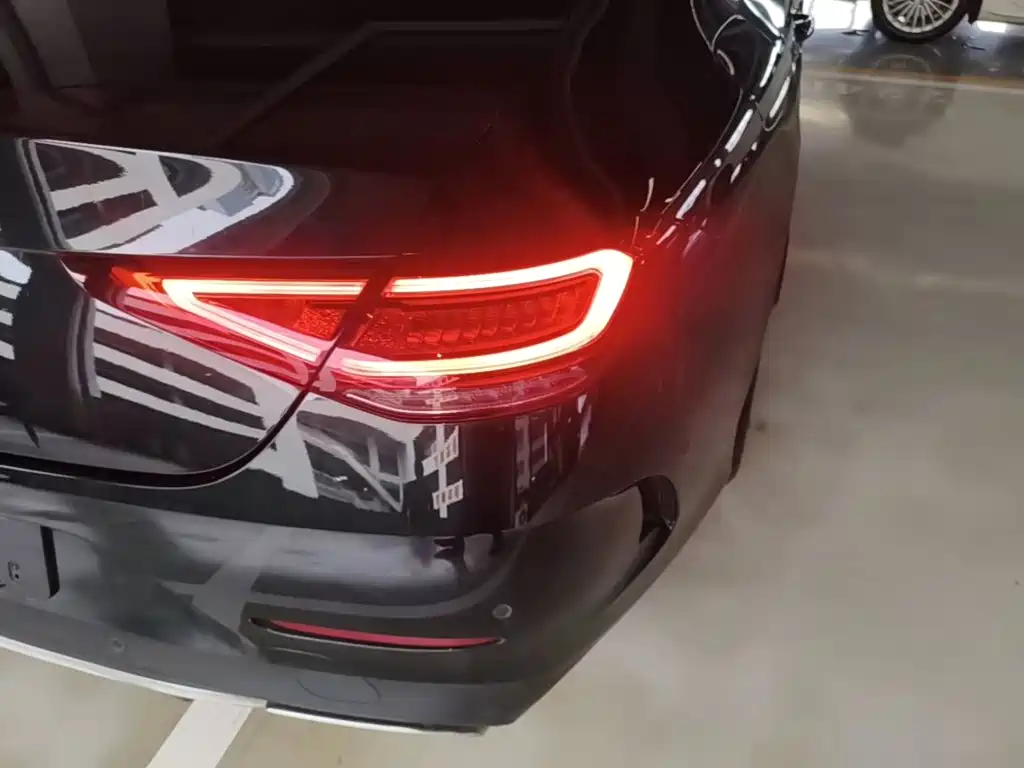 Mercedes-Benz CLS — фото 8