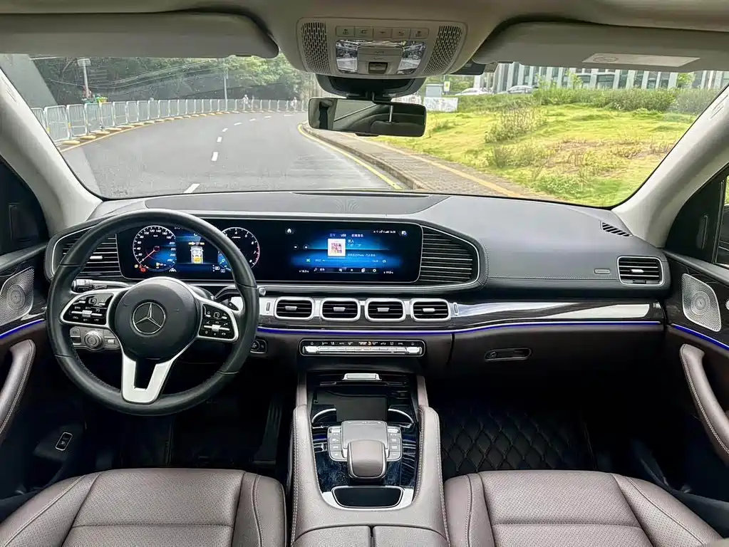 Mercedes-Benz GLE (Import) — фото 9