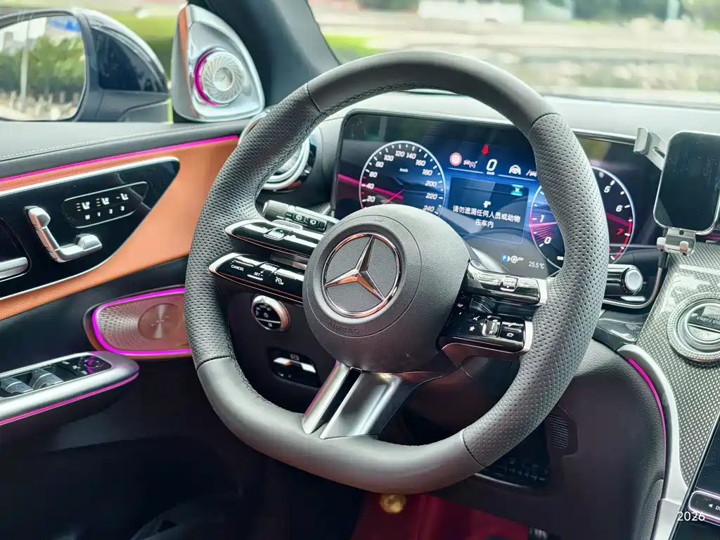 Mercedes-Benz GLC — фото 10