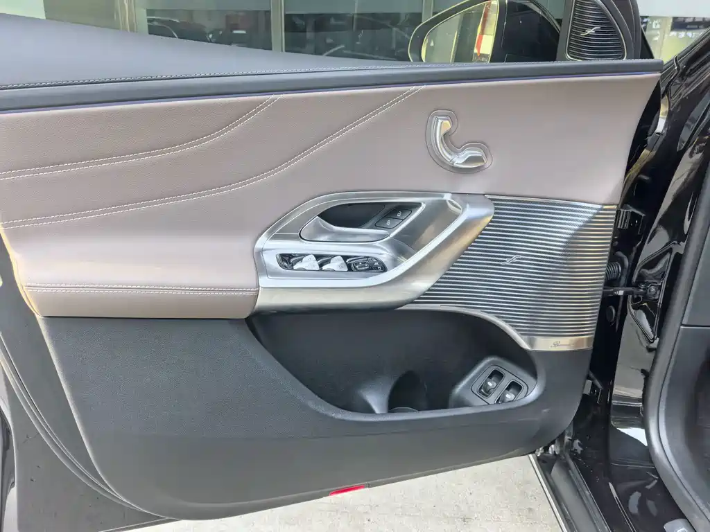 Mercedes-Benz GLC New Energy — фото 11