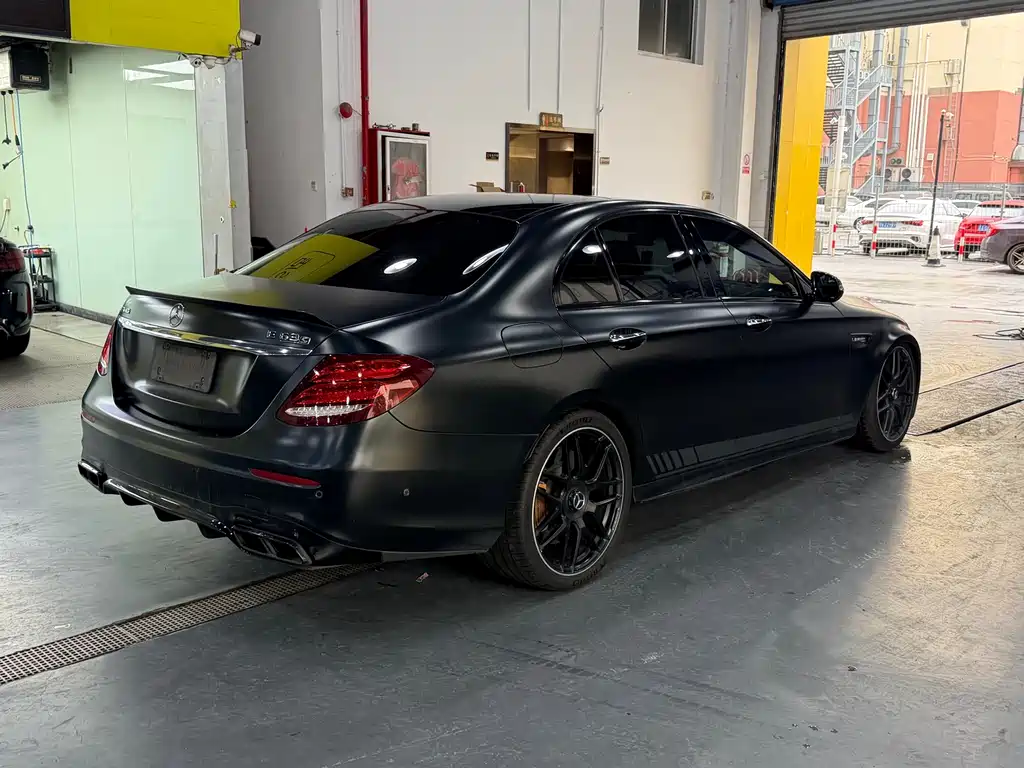Mercedes-Benz E-Class AMG — фото 3