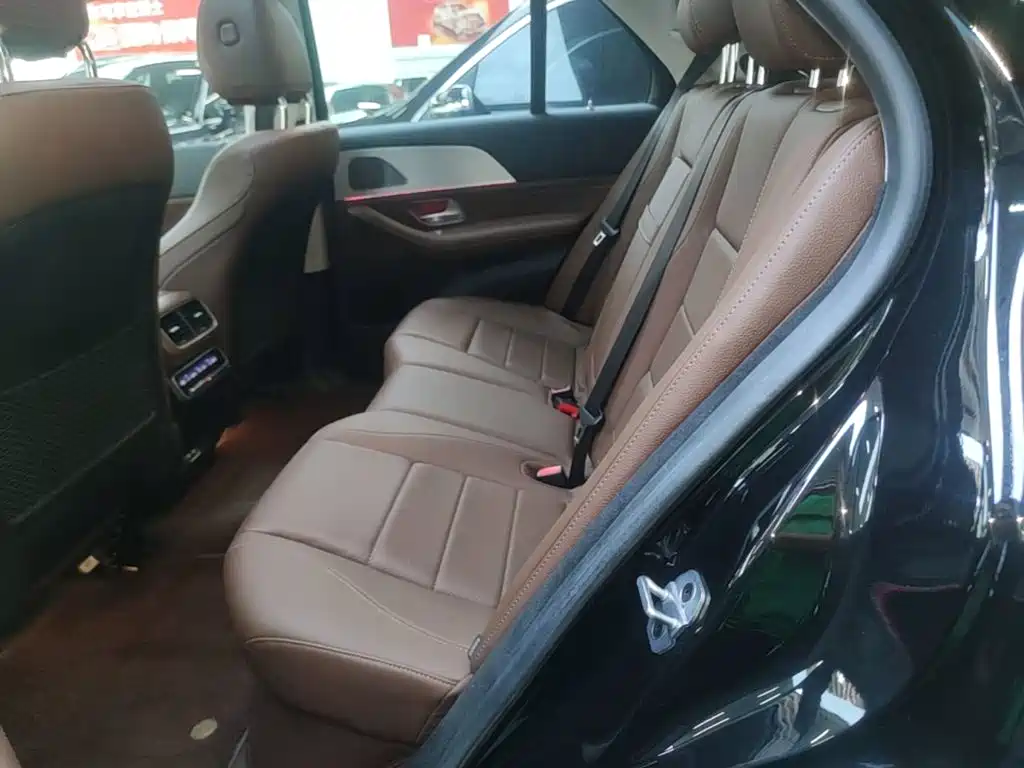 Mercedes-Benz GLE (Import) — фото 17