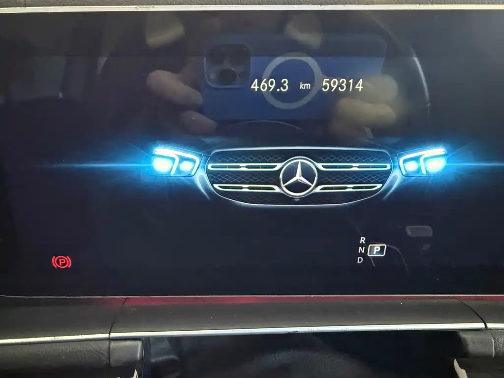 Mercedes-Benz GLS — фото 10