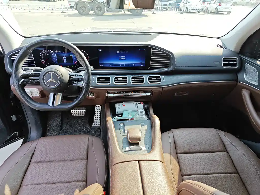 Mercedes-Benz GLS — фото 5