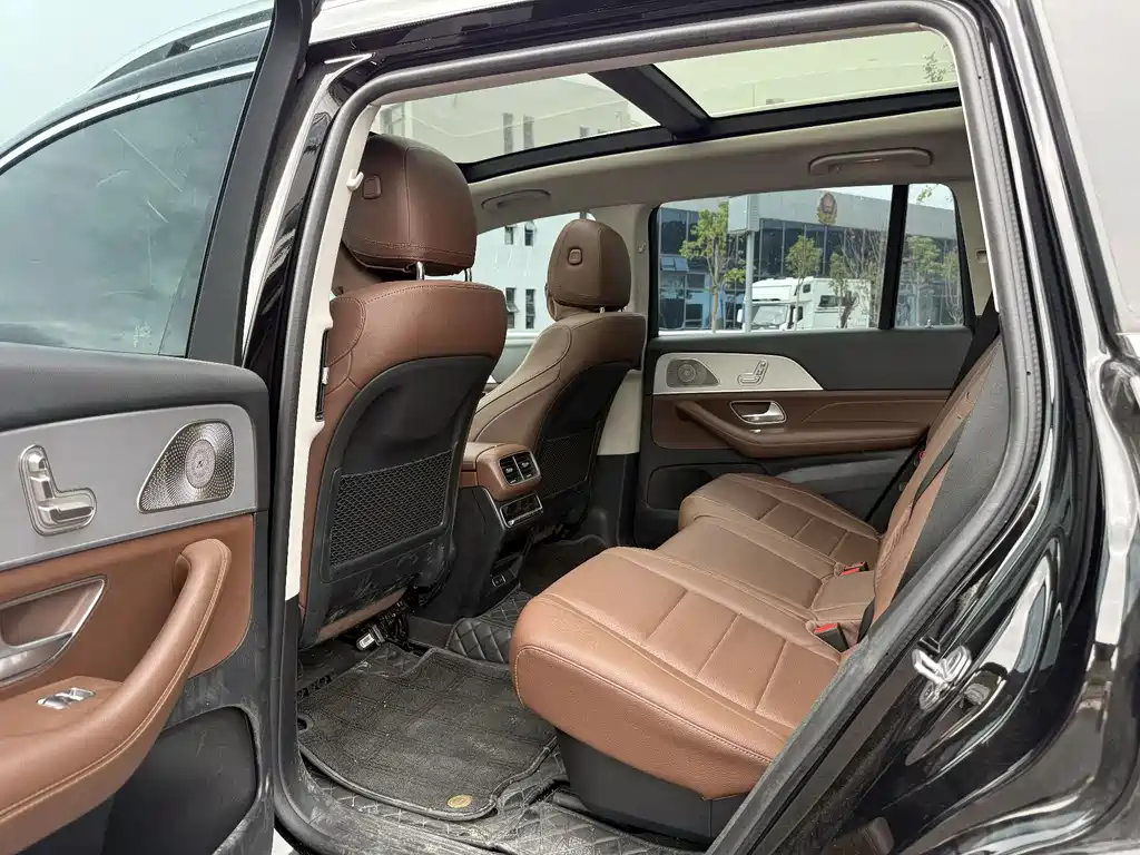 Mercedes-Benz GLS — фото 19