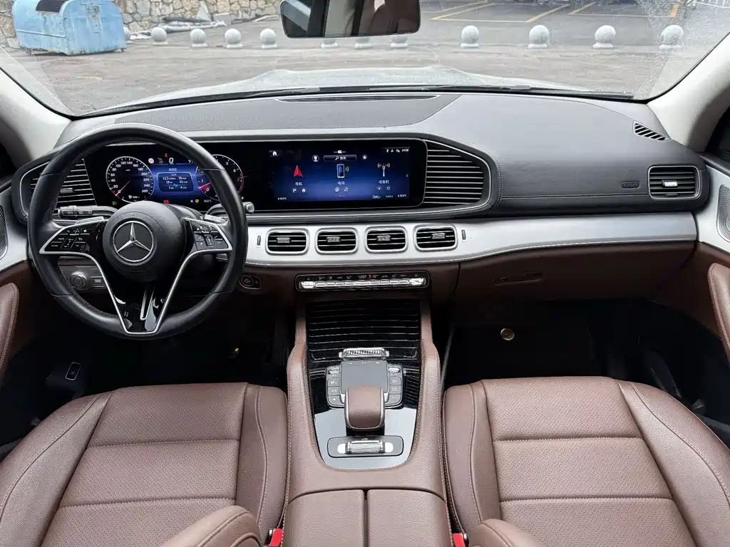 Mercedes-Benz GLS — фото 5