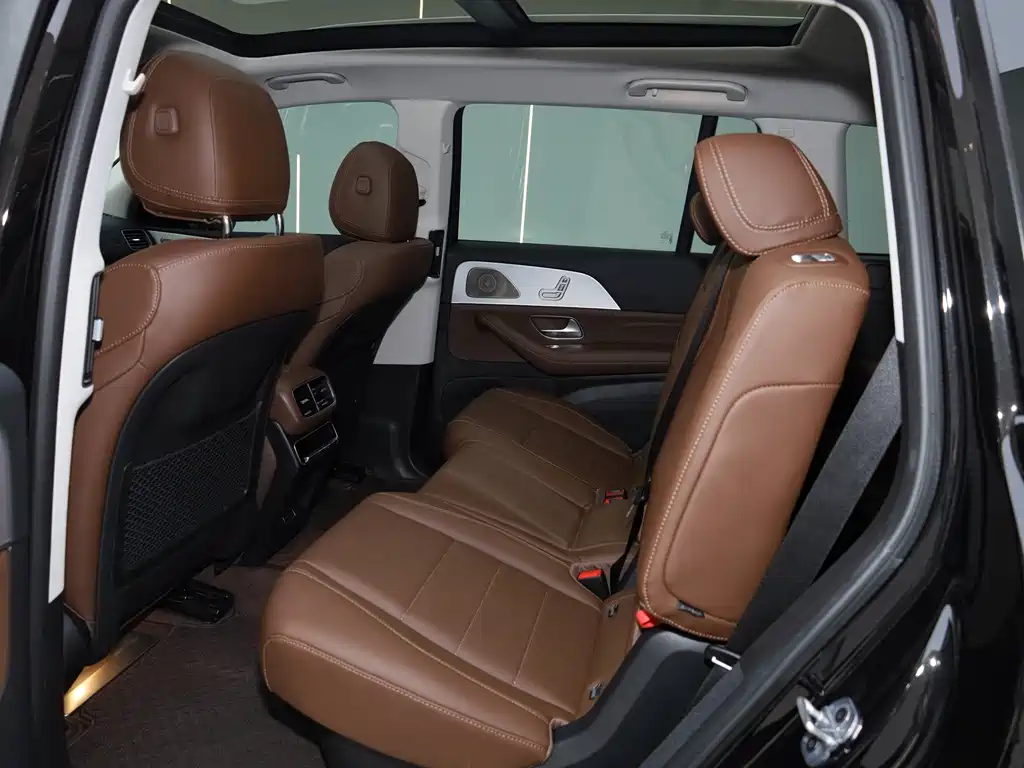 Mercedes-Benz GLS — фото 23