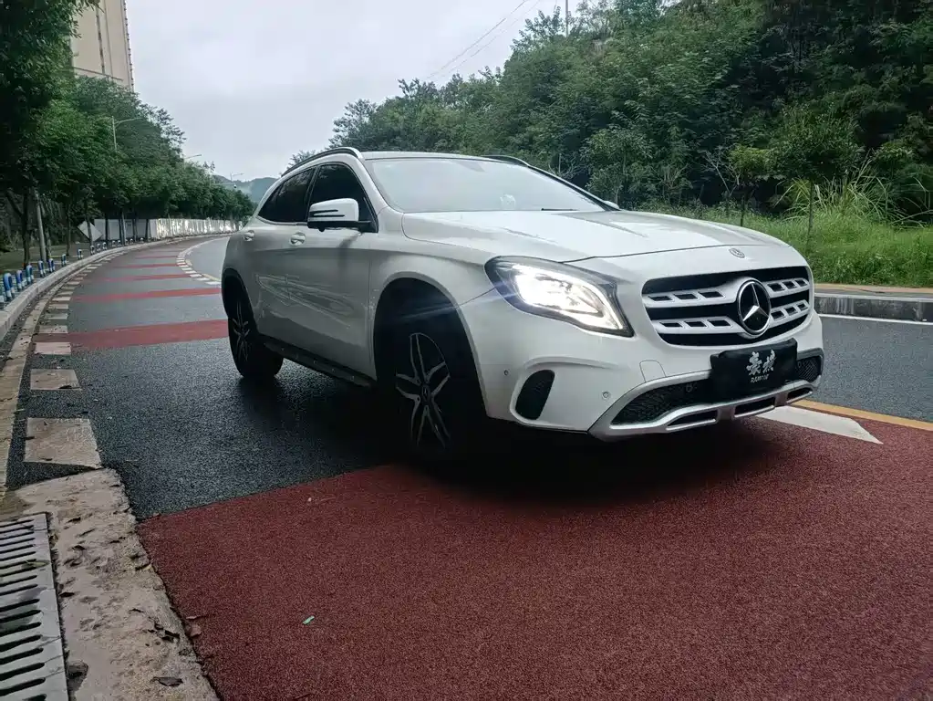 Mercedes-Benz GLA — фото 3