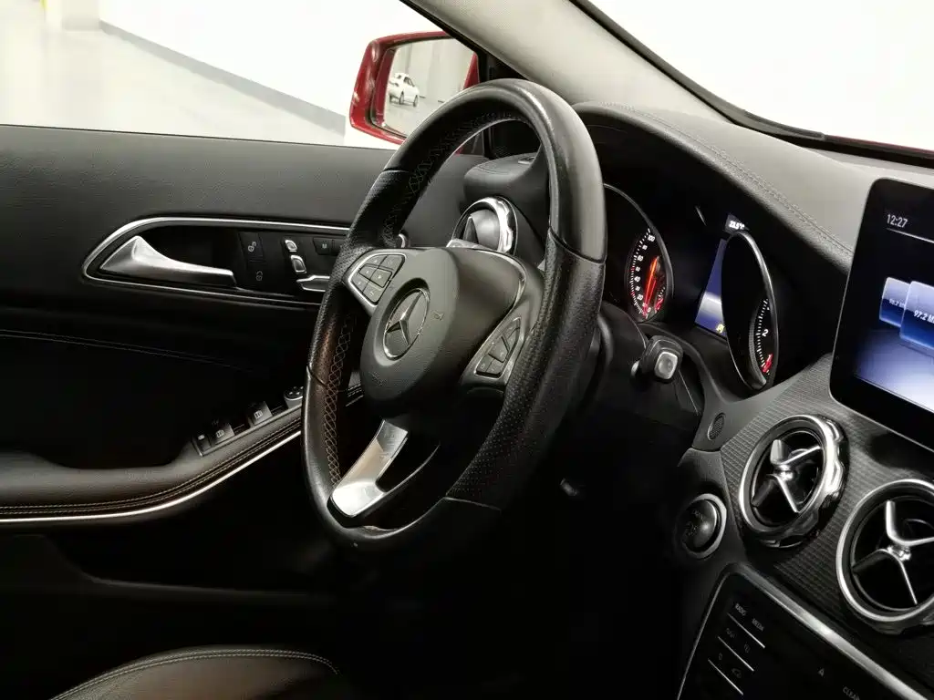Mercedes-Benz GLA — фото 22