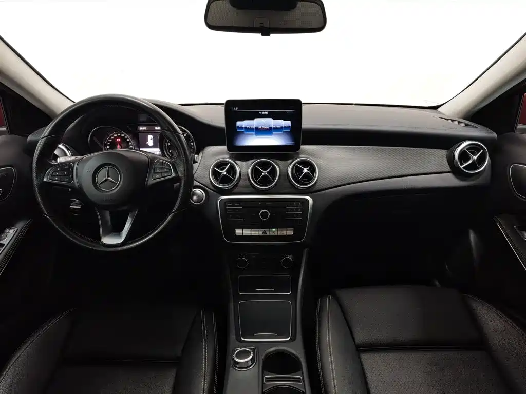 Mercedes-Benz GLA — фото 5