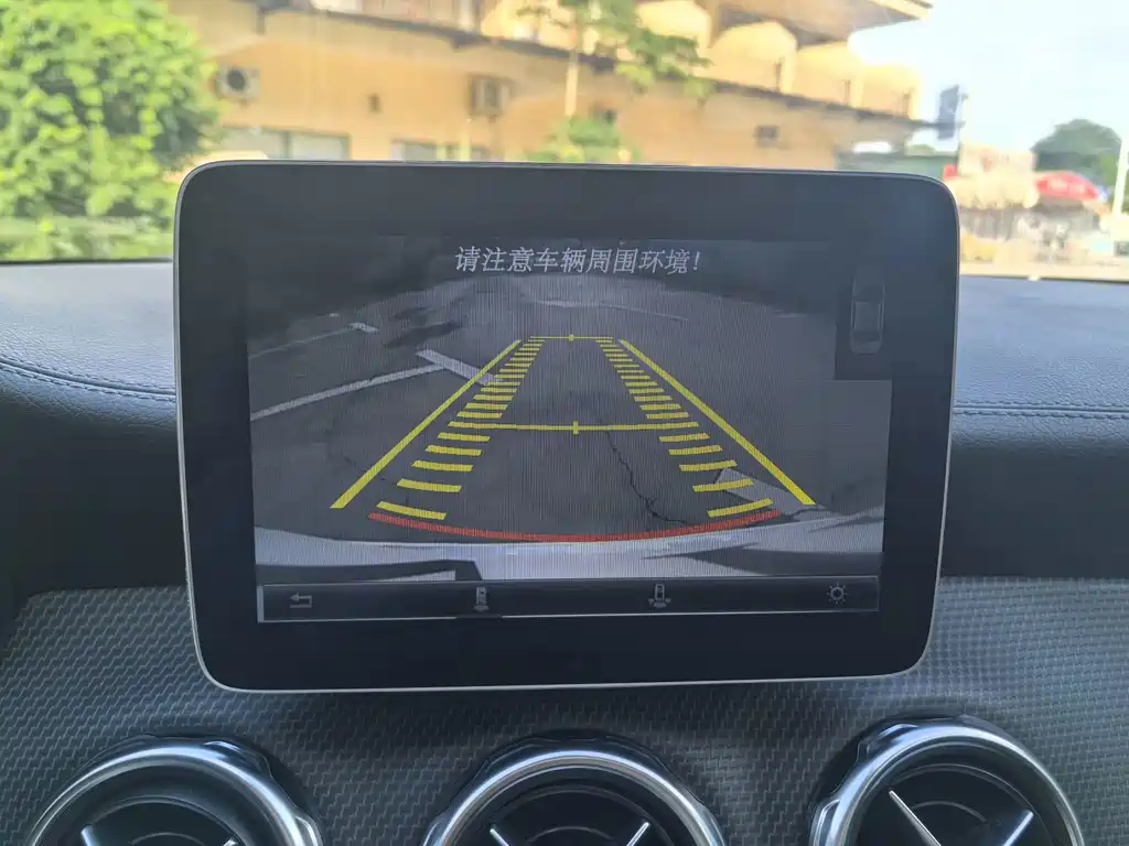 Mercedes-Benz GLA — фото 20