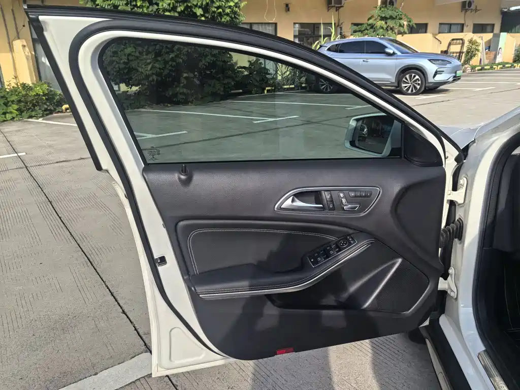 Mercedes-Benz GLA — фото 29