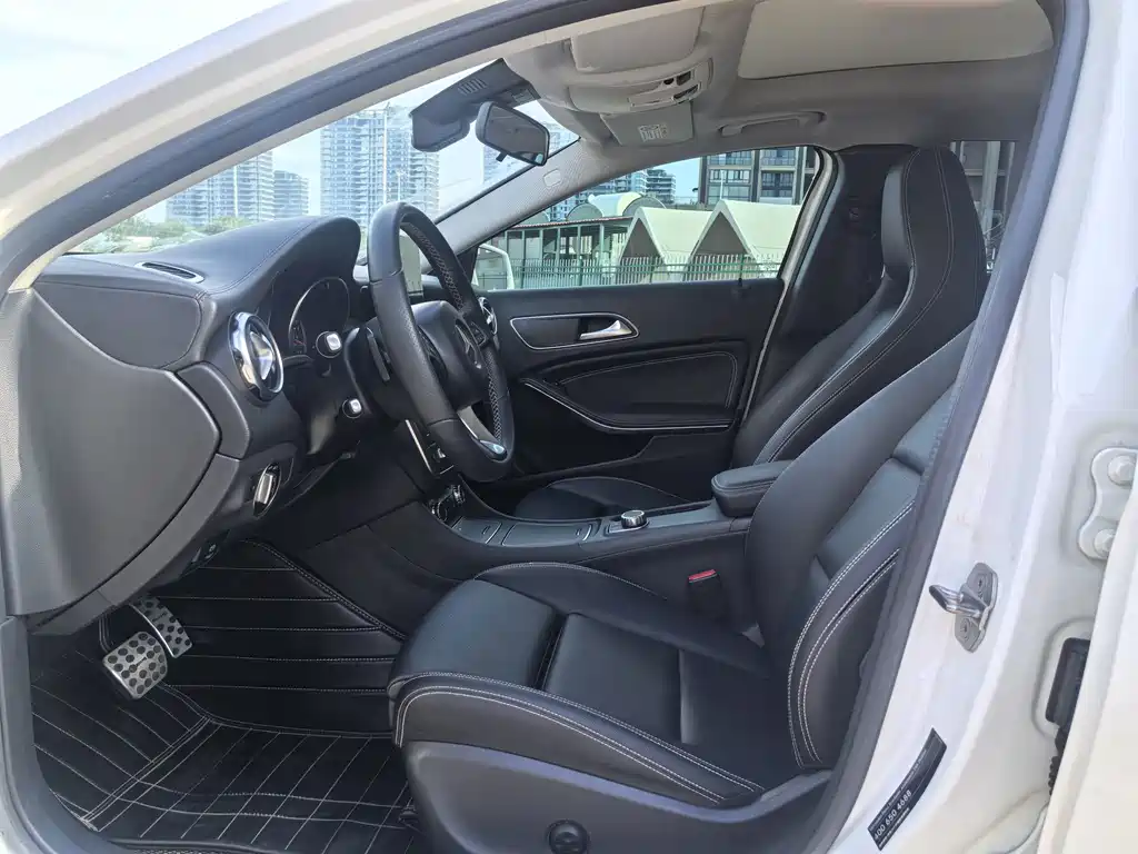Mercedes-Benz GLA — фото 8