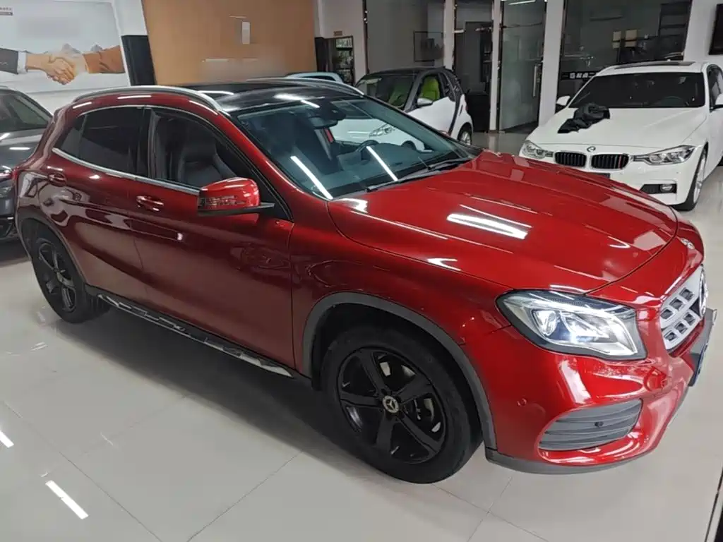 Mercedes-Benz GLA — фото 4