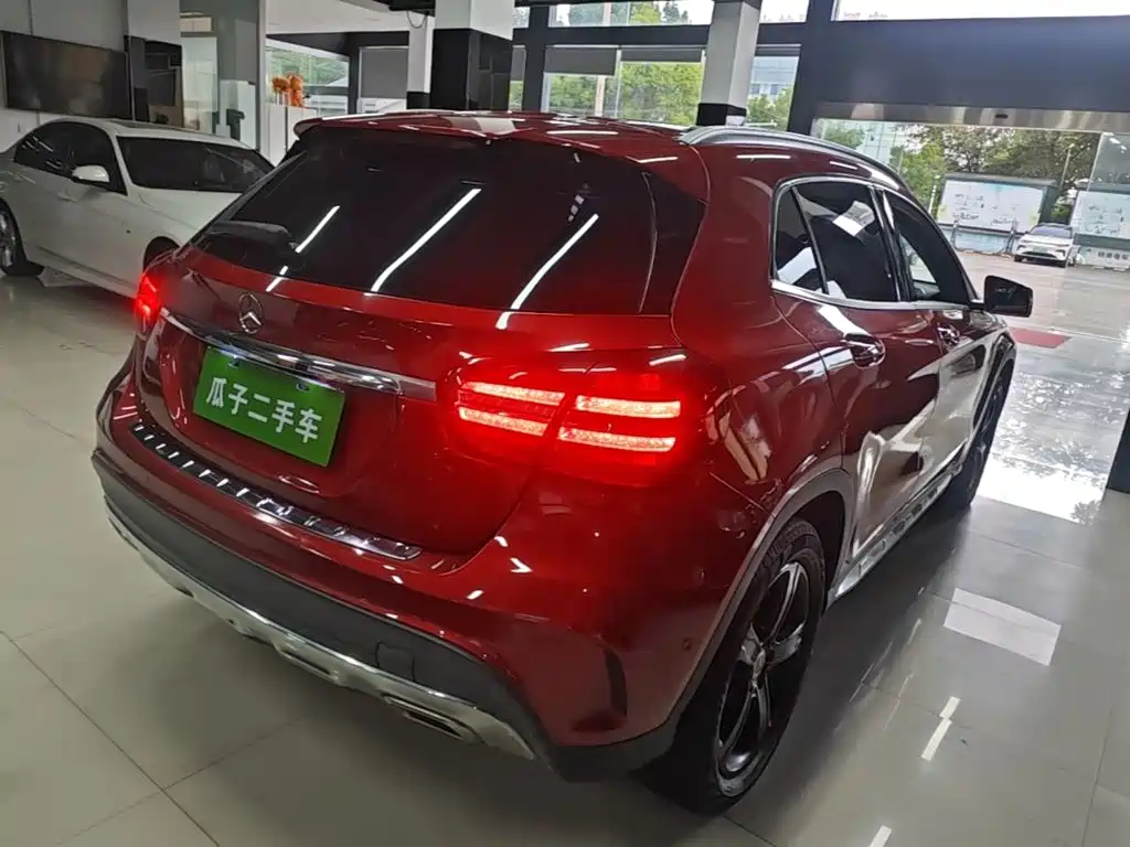 Mercedes-Benz GLA — фото 7