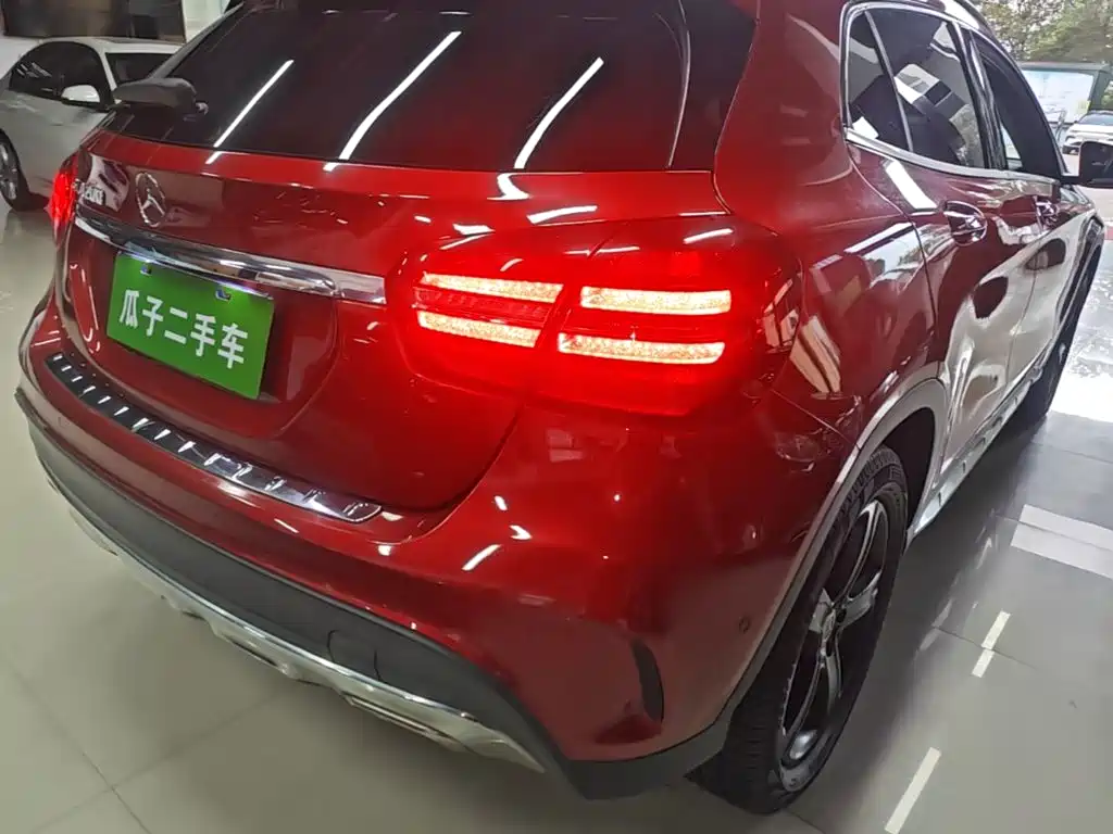 Mercedes-Benz GLA — фото 8